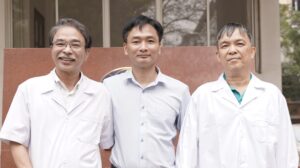nhóm nghiên cứu soi thận